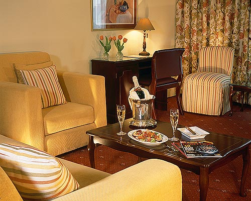 Suite 0023.jpg